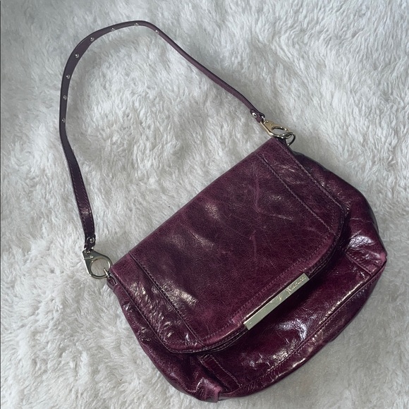 B Makowsky cranberry wine glazed leather Shoulder Bag with gold detail - Picture 5 of 16